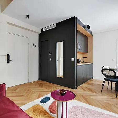 شقة Beautiful Near The Eiffel Tower باريس